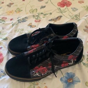 VANS roses old skool